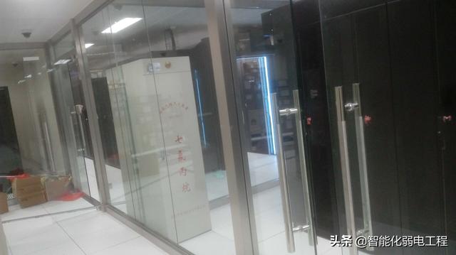 智能化弱电工程机房建设施工案例图片分享，施工队伍参考学习模板-第2张图片-深圳弱电安装公司|深圳弱电安装工程|深圳弱电系统集成-【众番科技】