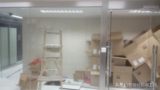 智能化弱电工程机房建设施工案例图片分享，施工队伍参考学习模板-第5张图片-深圳弱电安装公司|深圳弱电安装工程|深圳弱电系统集成-【众番科技】