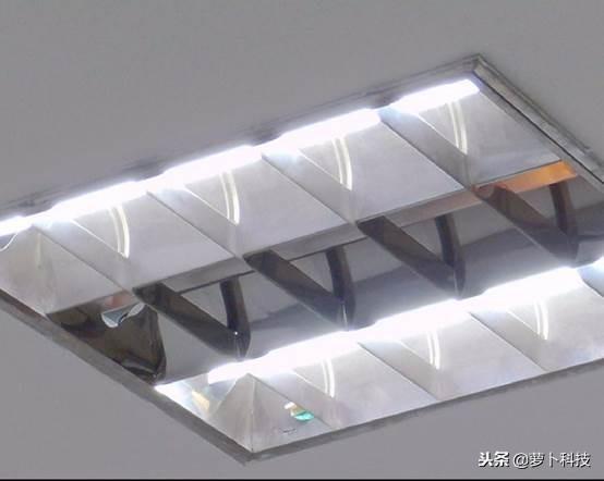 史上售价最贵摄像头，视频会议犹如单反拍摄，罗技CC4900e测评-第24张图片-深圳弱电安装公司|深圳弱电安装工程|深圳弱电系统集成-【众番科技】