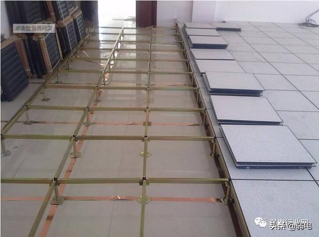 机房防静电地板如何一步步的施工？规范及要求？一文了解清楚-第4张图片-深圳弱电安装公司|深圳弱电安装工程|深圳弱电系统集成-【众番科技】