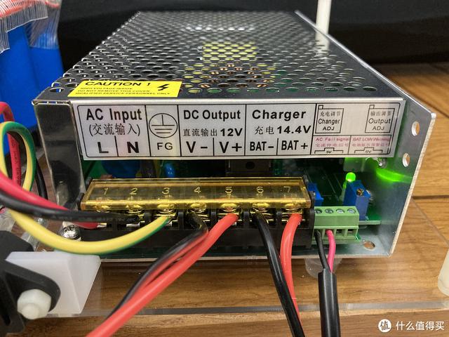 12V18A不间断电源UPS 光猫、路由器、NAS一机搞定-第1张图片-深圳弱电安装公司|深圳弱电安装工程|深圳弱电系统集成-【众番科技】